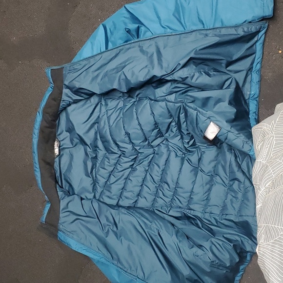 The North Face Women's Polyester Jacket - Picture 4 of 4